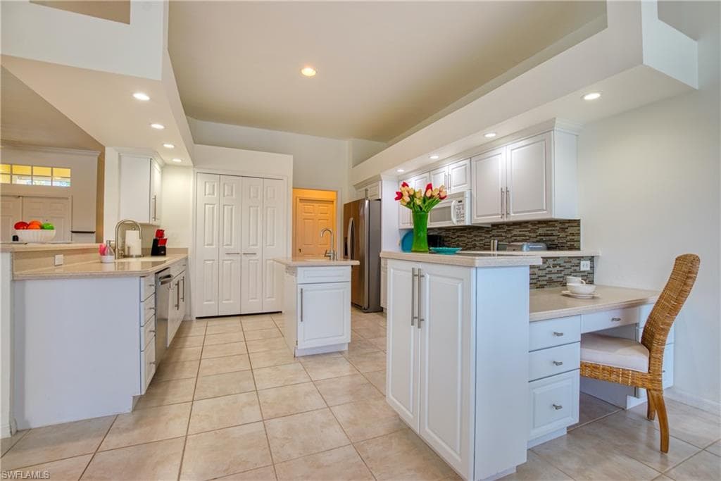 28467 Del Lago WAY-29