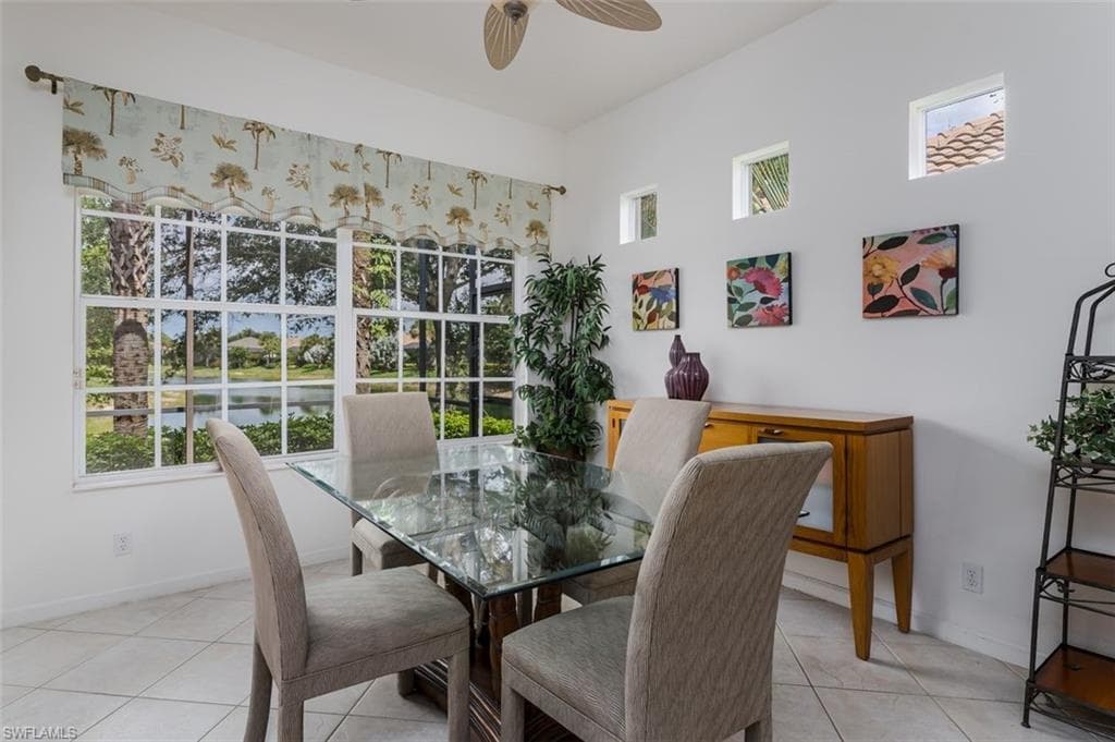 15821 Delaplata LN-11