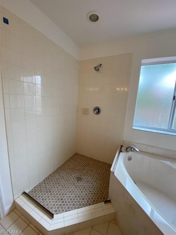 9634 Roundstone CIR-7