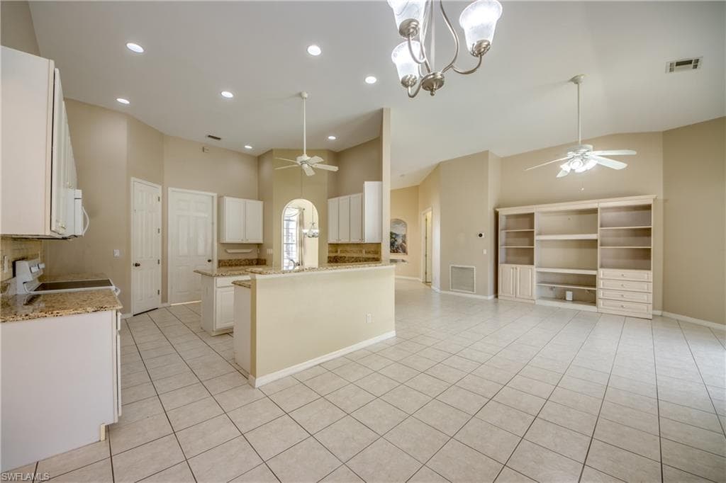 8904 Baytowne LOOP-17