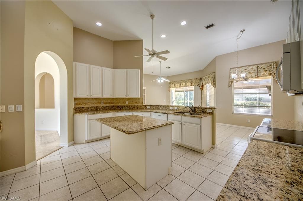 8904 Baytowne LOOP-12