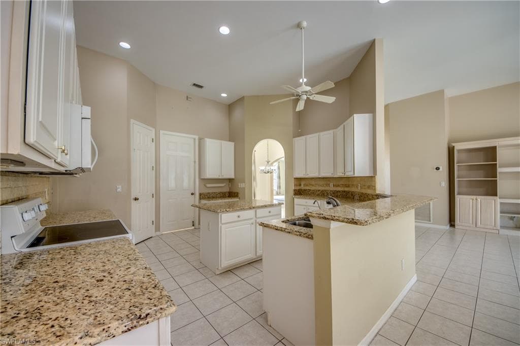 8904 Baytowne LOOP-14