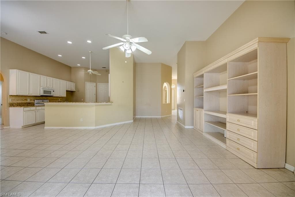 8904 Baytowne LOOP-18