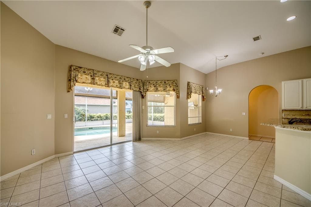 8904 Baytowne LOOP-19