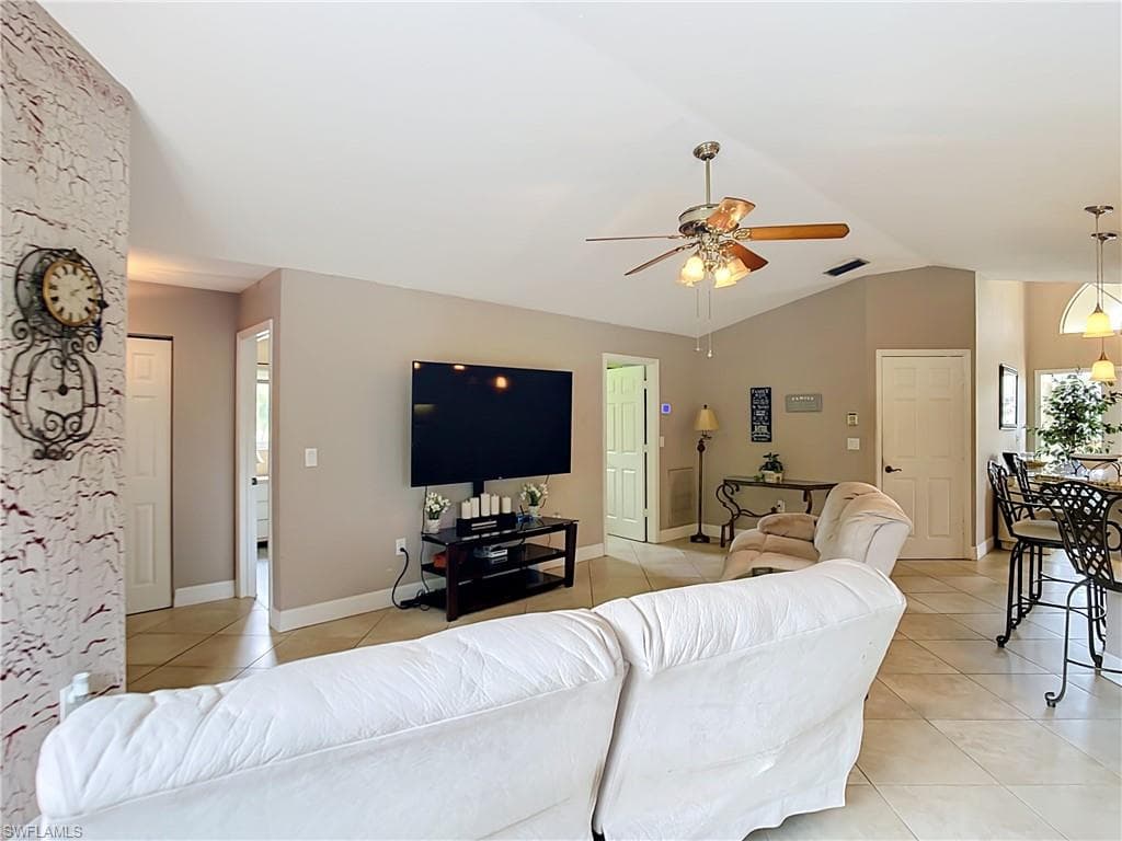 14401 Hampton Lake CT-17