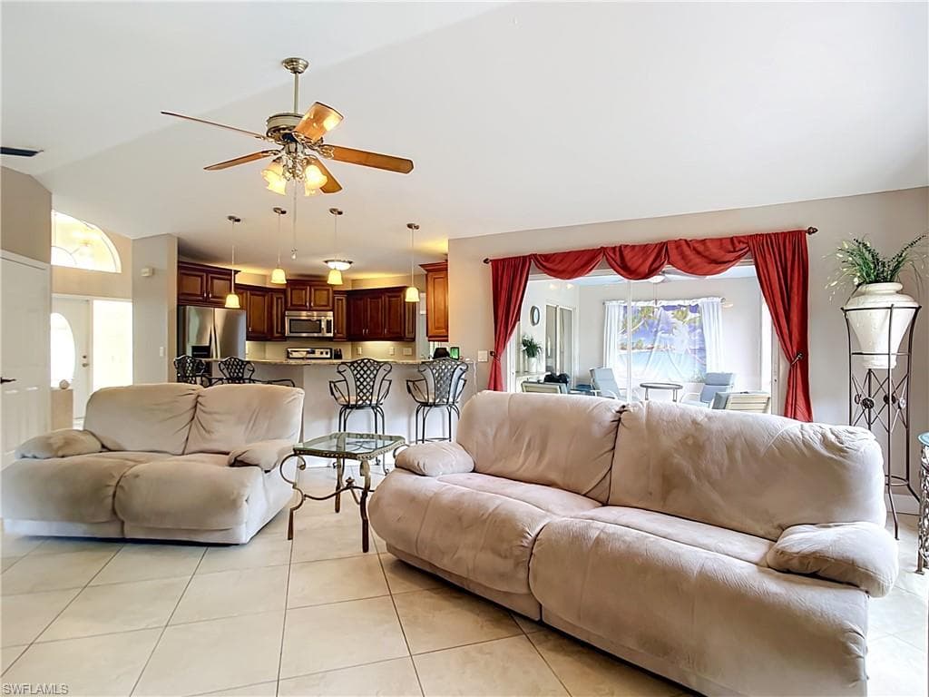 14401 Hampton Lake CT-16