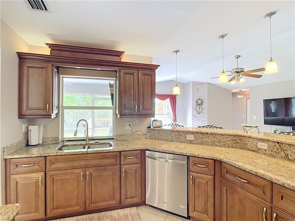14401 Hampton Lake CT-11
