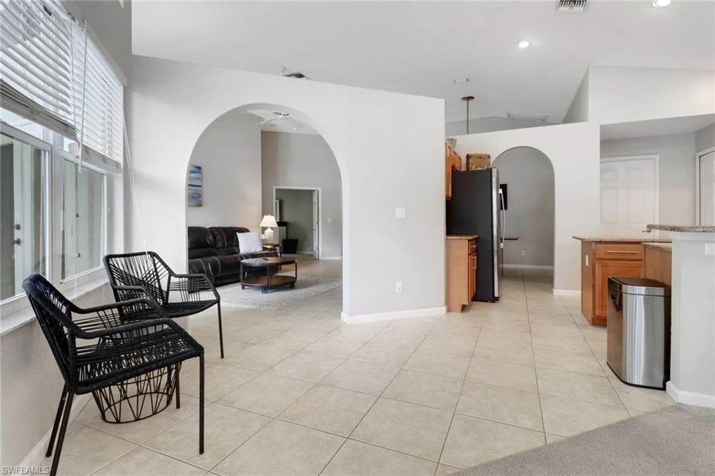 6773 Southern Oak CT-27