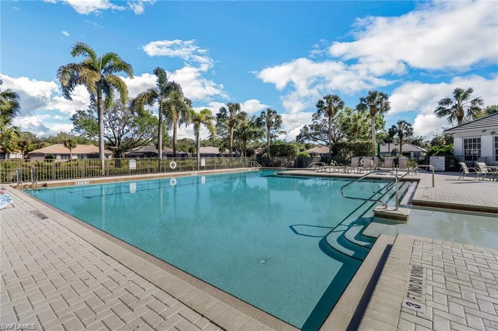 6773 Southern Oak CT-41