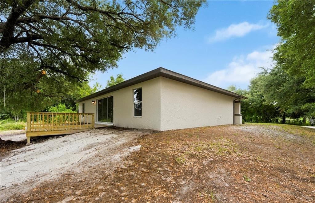2406 E 23rd ST-23
