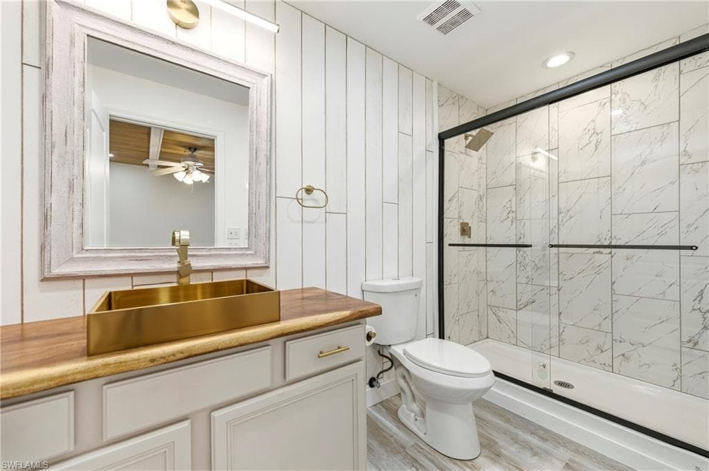 2406 E 23rd ST-12