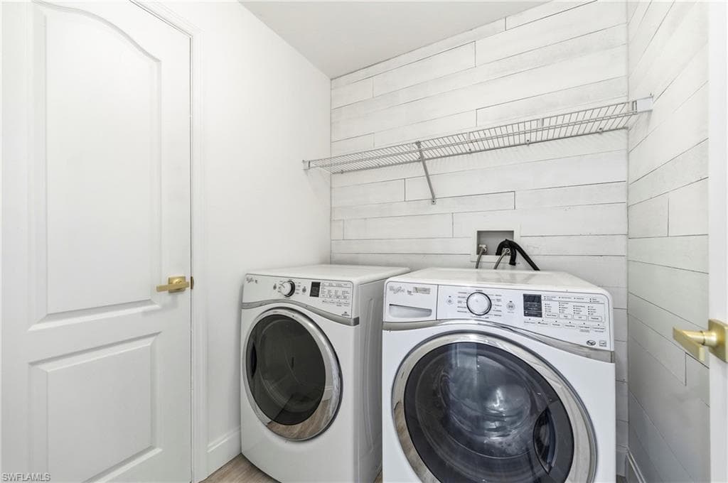2406 E 23rd ST-18