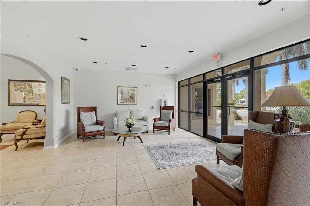 1108 Winding Pines CIR 201-27