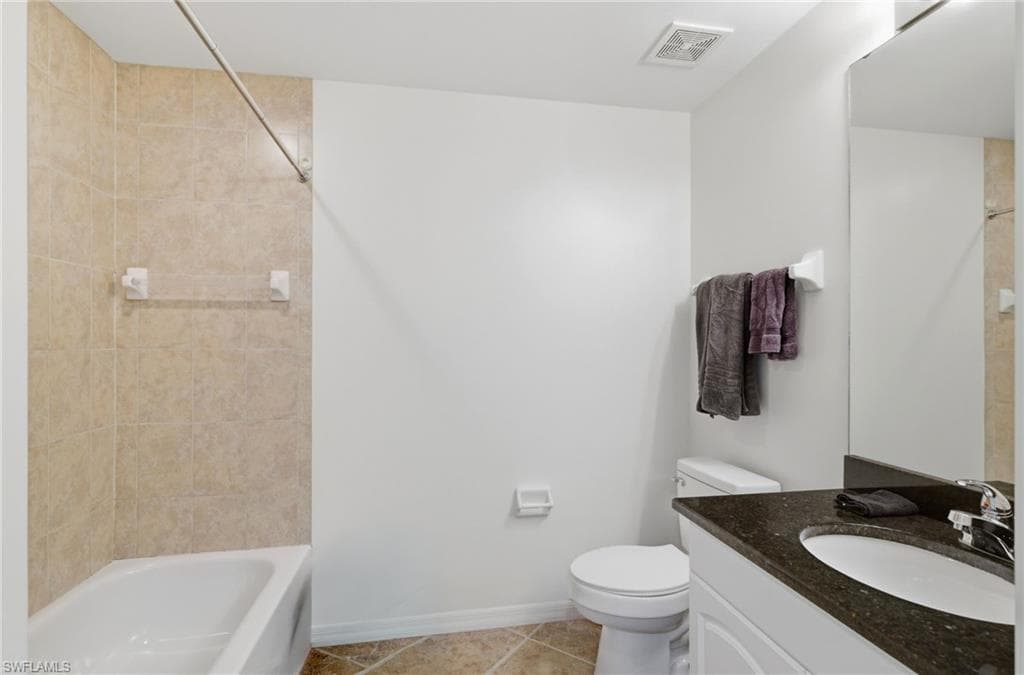 1108 Winding Pines CIR 201-18
