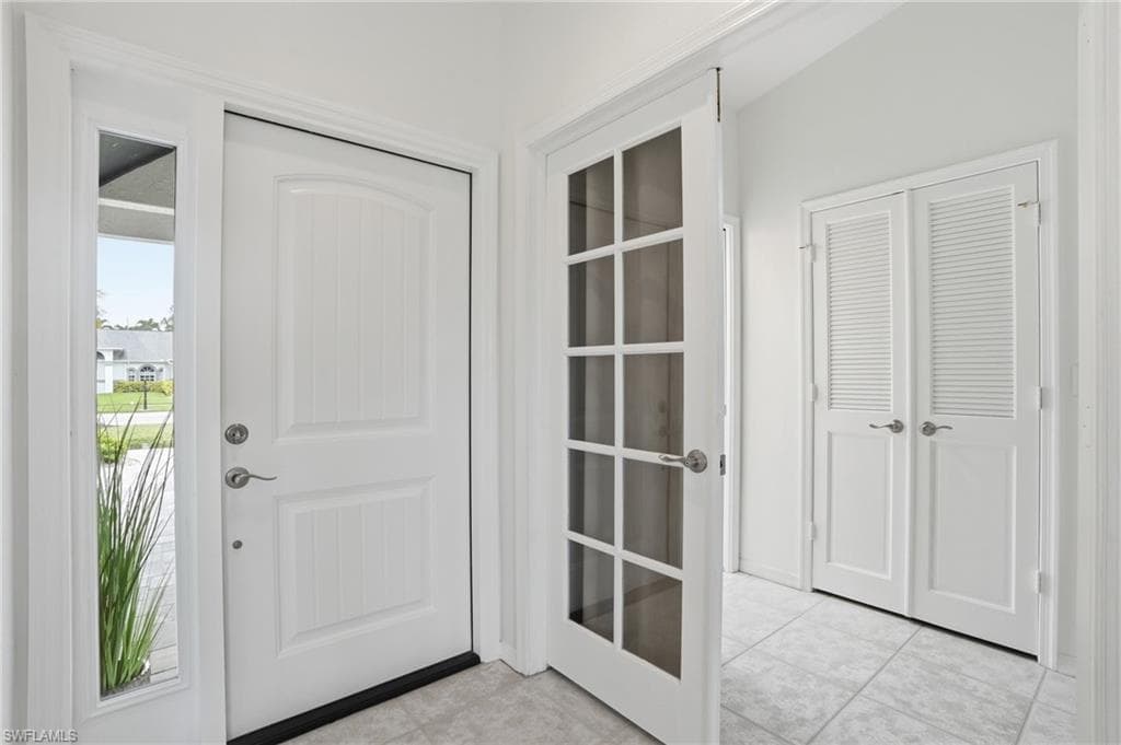 132 Bordeaux CIR-13