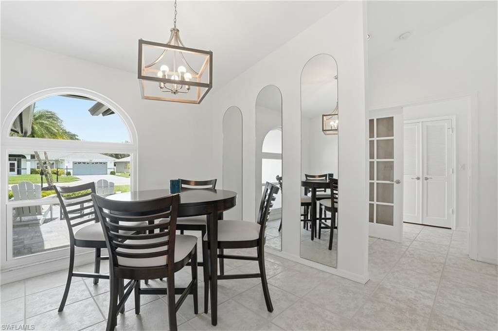 132 Bordeaux CIR-7