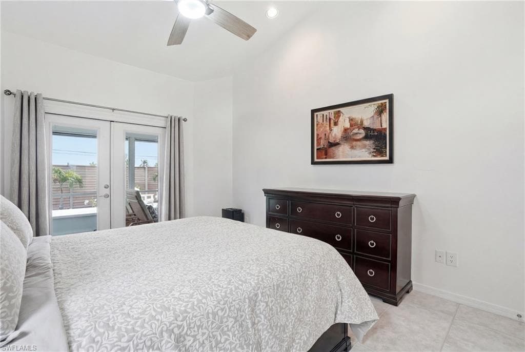 132 Bordeaux CIR-24