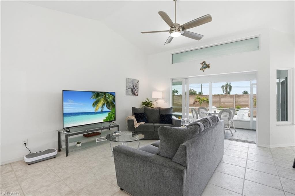 132 Bordeaux CIR-15