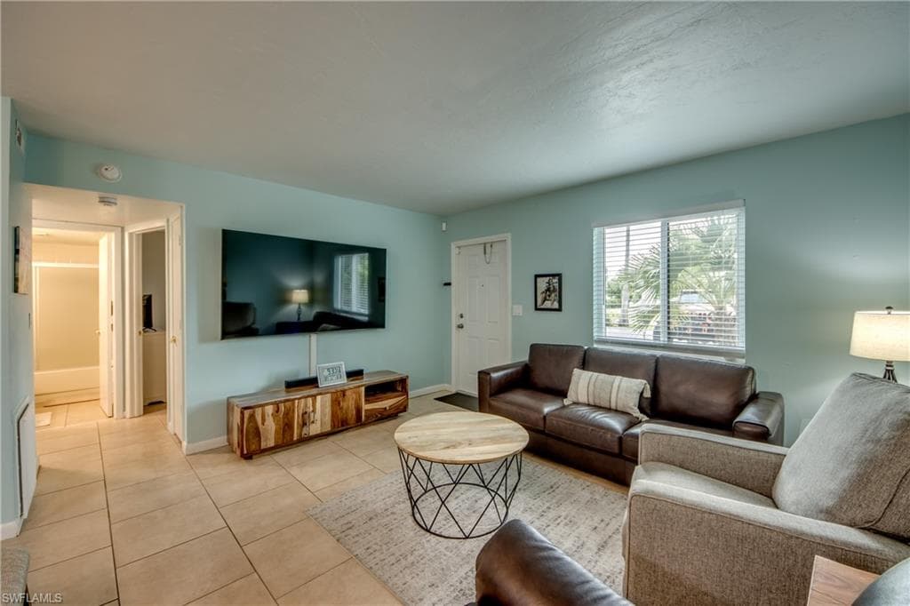 4904 Vincennes CT 108-3