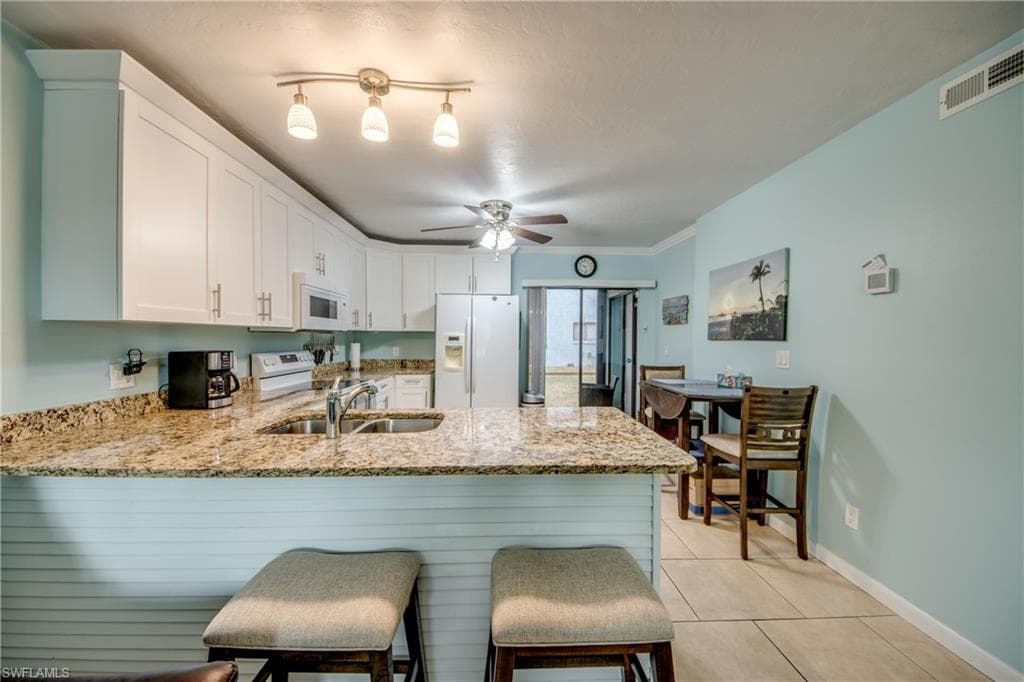 4904 Vincennes CT 108-15