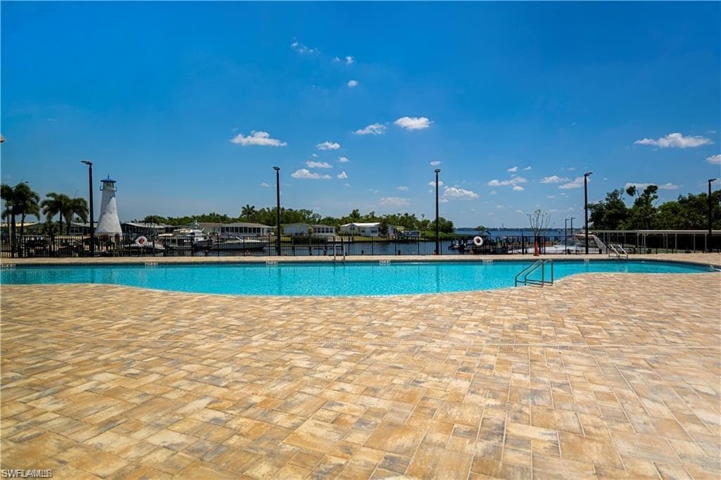 5510 Sir Walter WAY-17