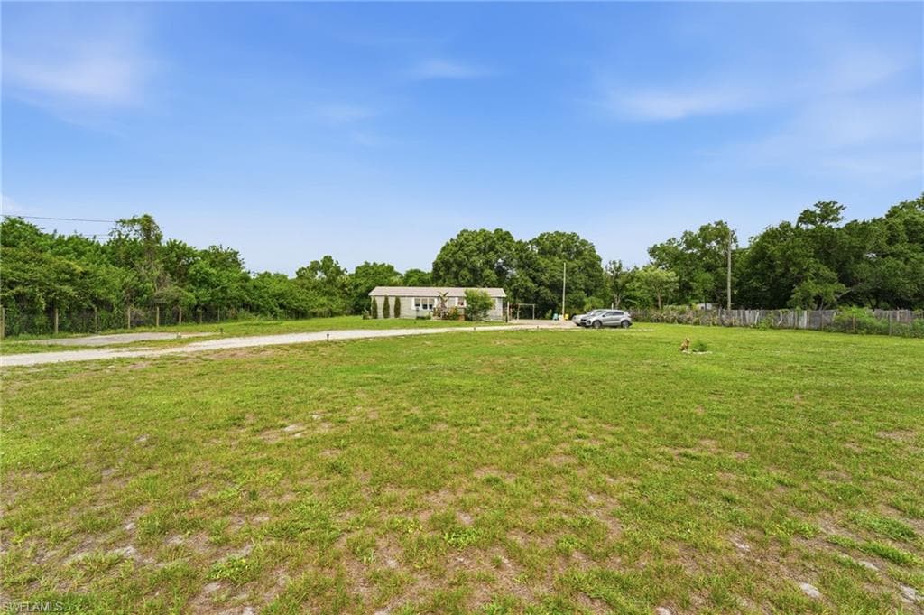 7962 Bartholomew DR-22