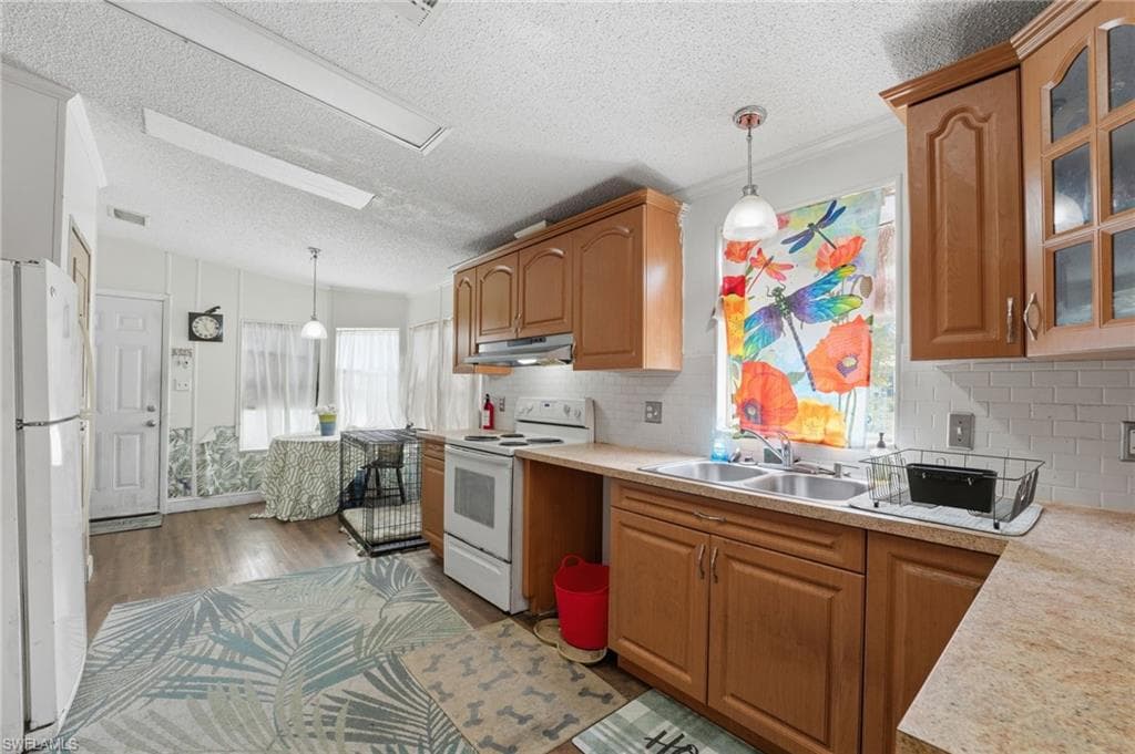 7962 Bartholomew DR-7