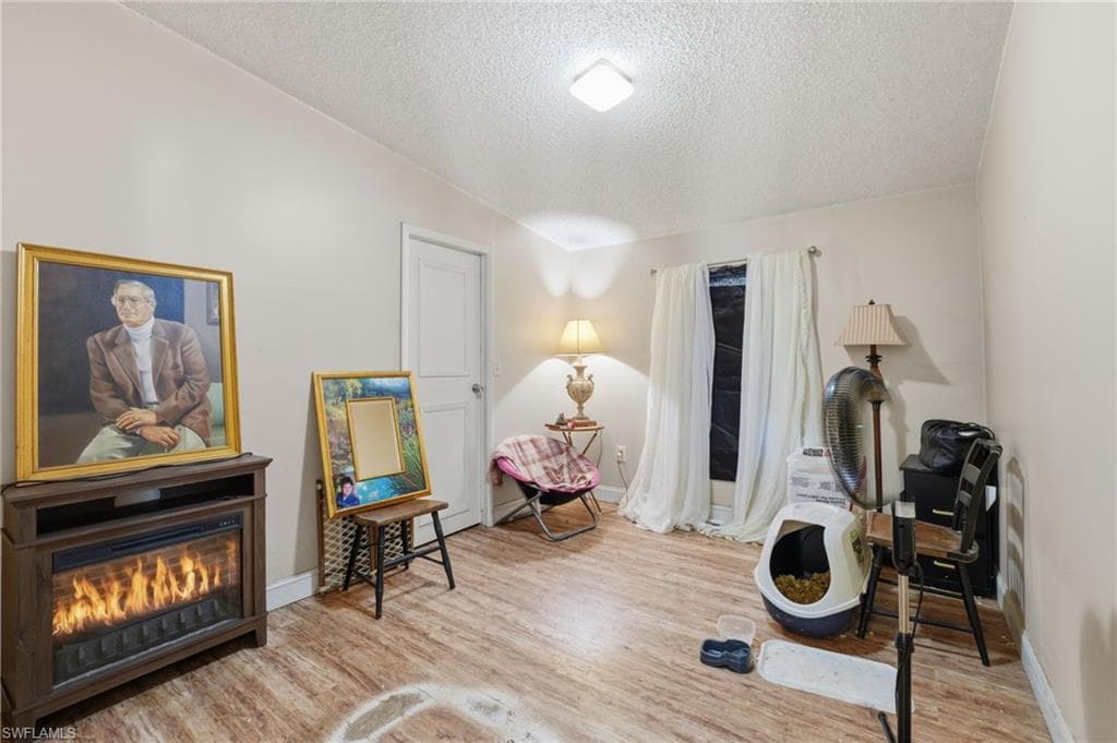 7962 Bartholomew DR-14