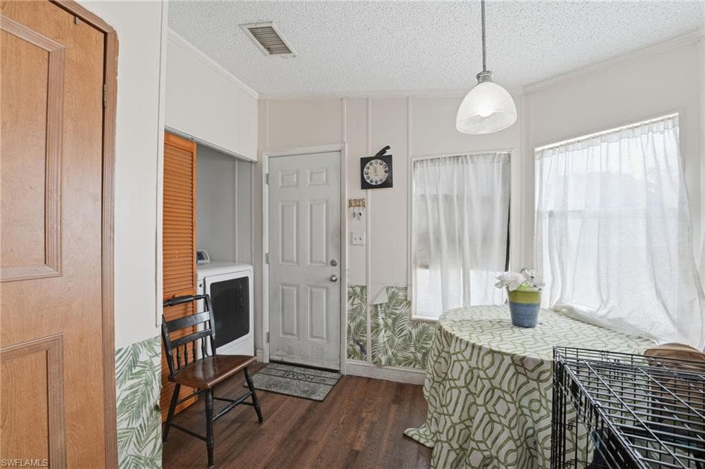7962 Bartholomew DR-8