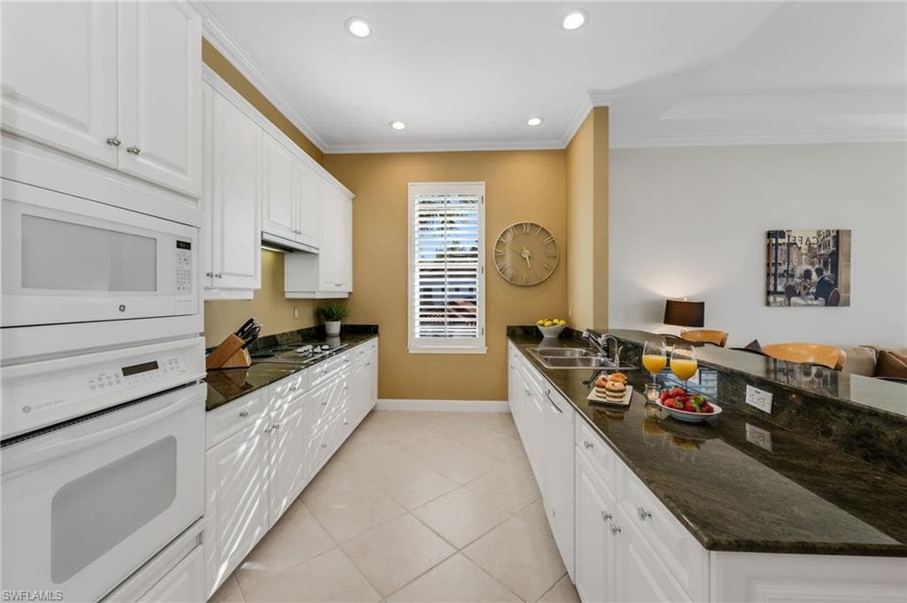 2375 TERRA VERDE LN-9