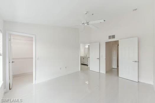827 Hampton CIR 146-12