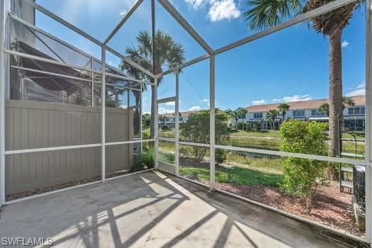 827 Hampton CIR 146-10