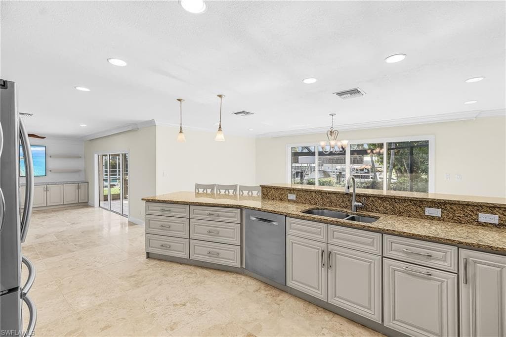 5985 Baker CT-14