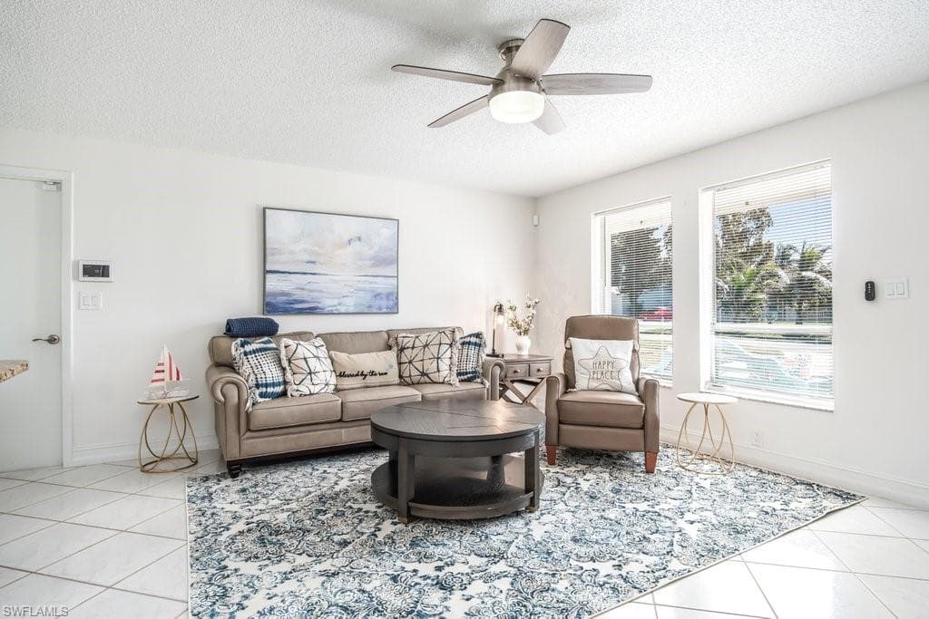 1207 Hernando ST-1