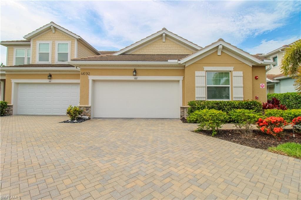 4692 Arboretum CIR 102-2