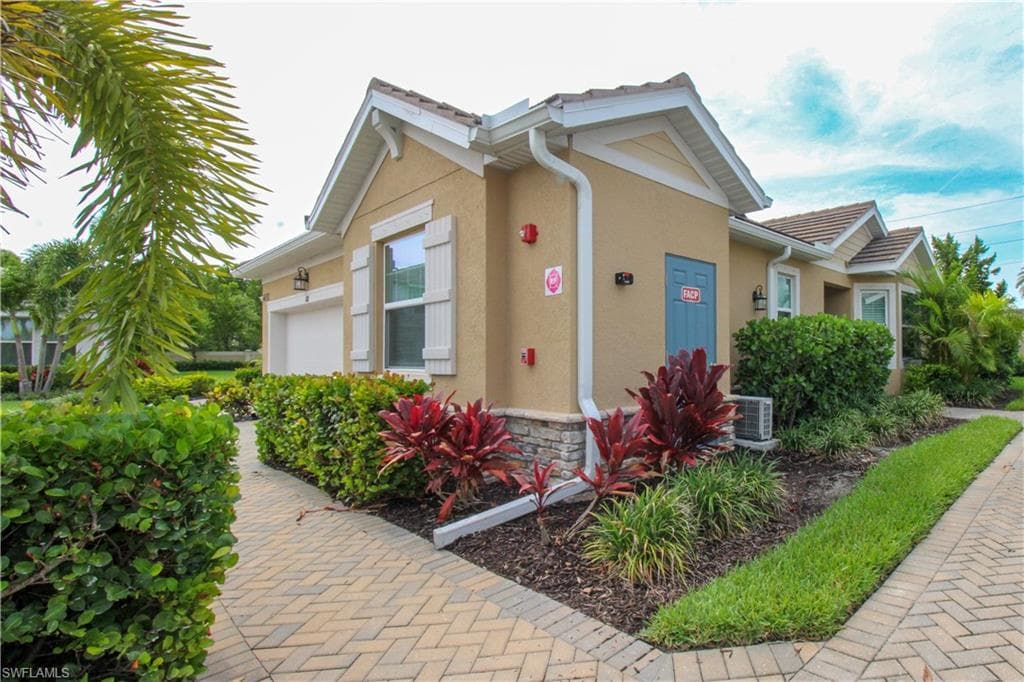 4692 Arboretum CIR 102-32