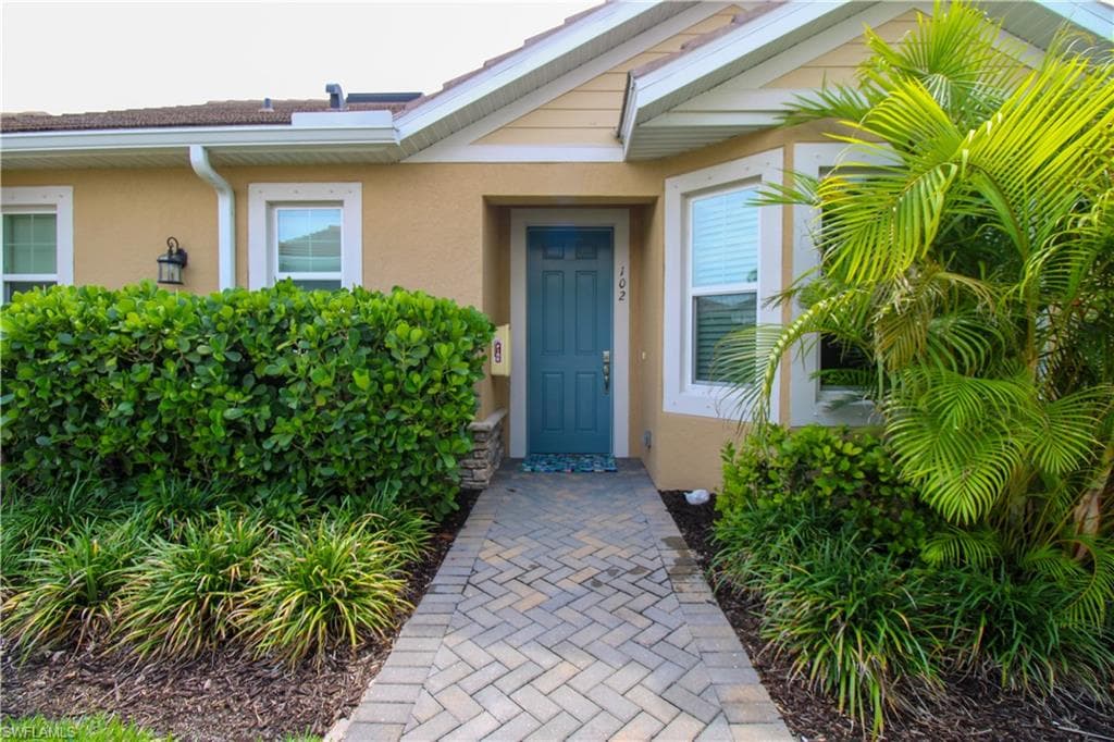 4692 Arboretum CIR 102-4