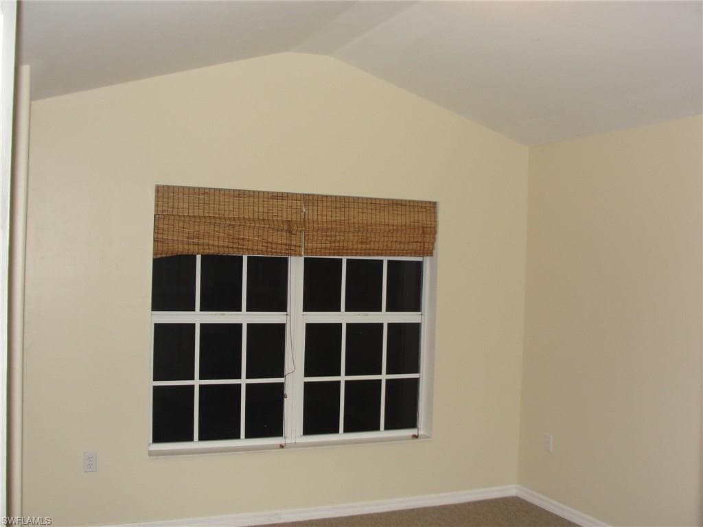 1295 Henley ST 1204-6