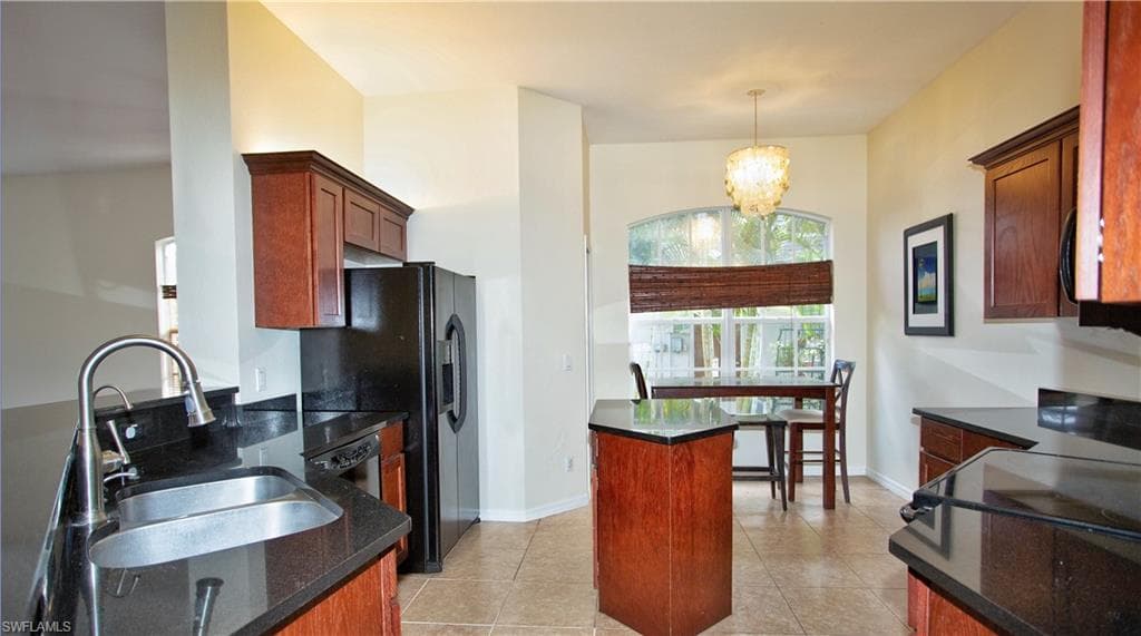3555 Poinsettia AVE-12