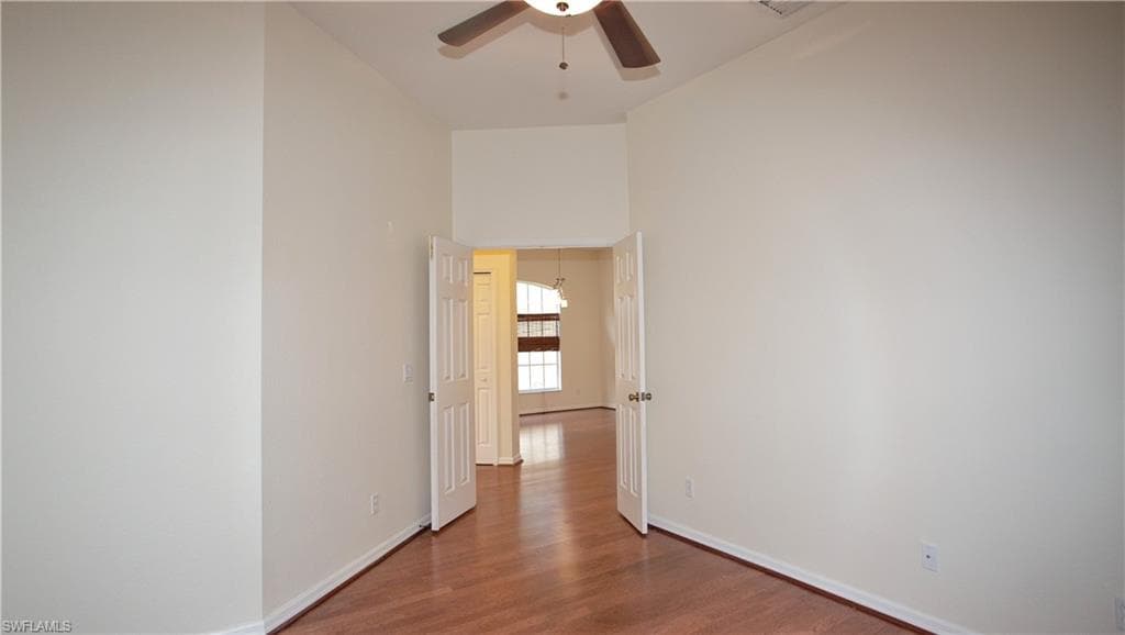 3555 Poinsettia AVE-22