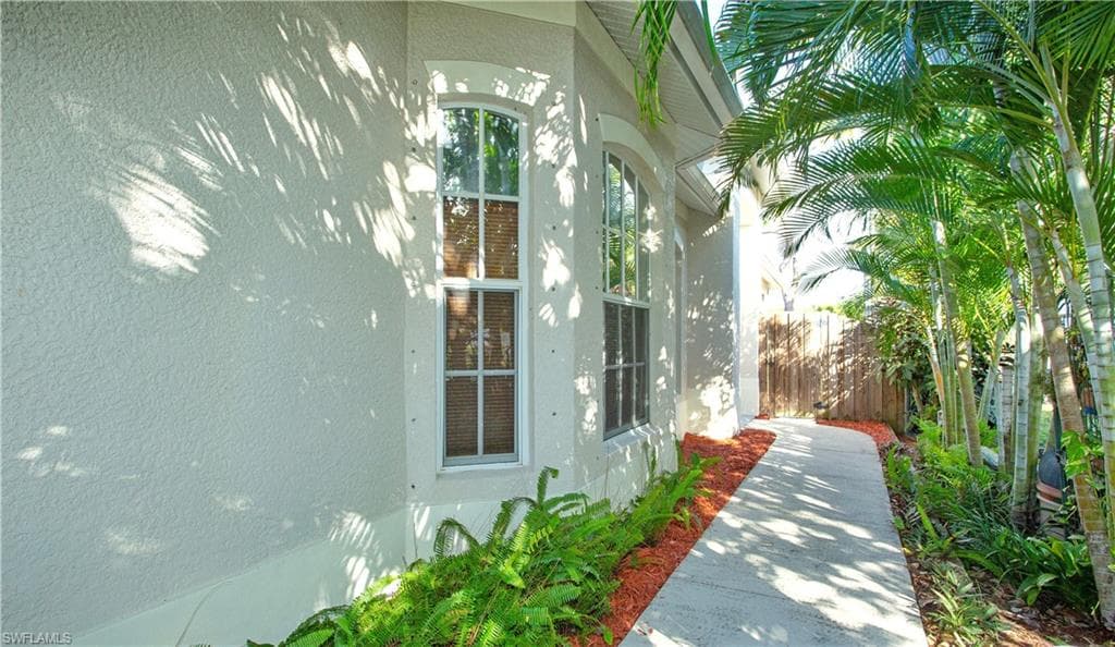 3555 Poinsettia AVE-9