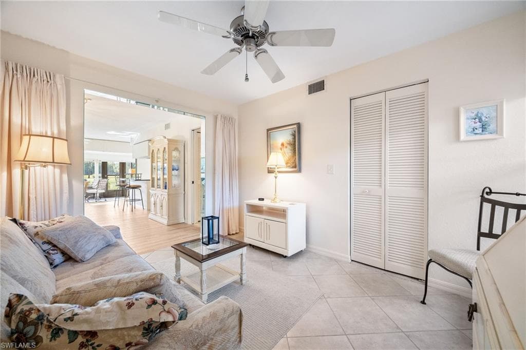 5905 Trailwinds DR 812-23