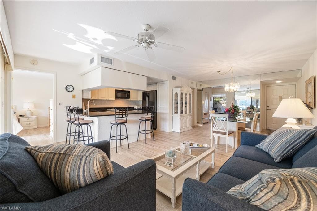 5905 Trailwinds DR 812-13