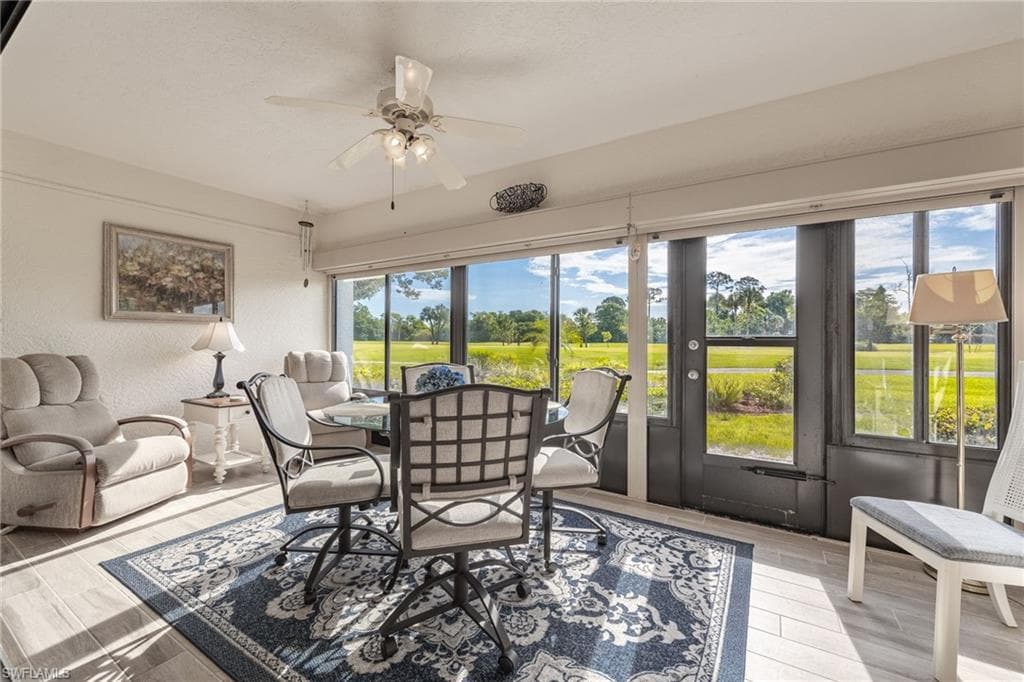 5905 Trailwinds DR 812-1