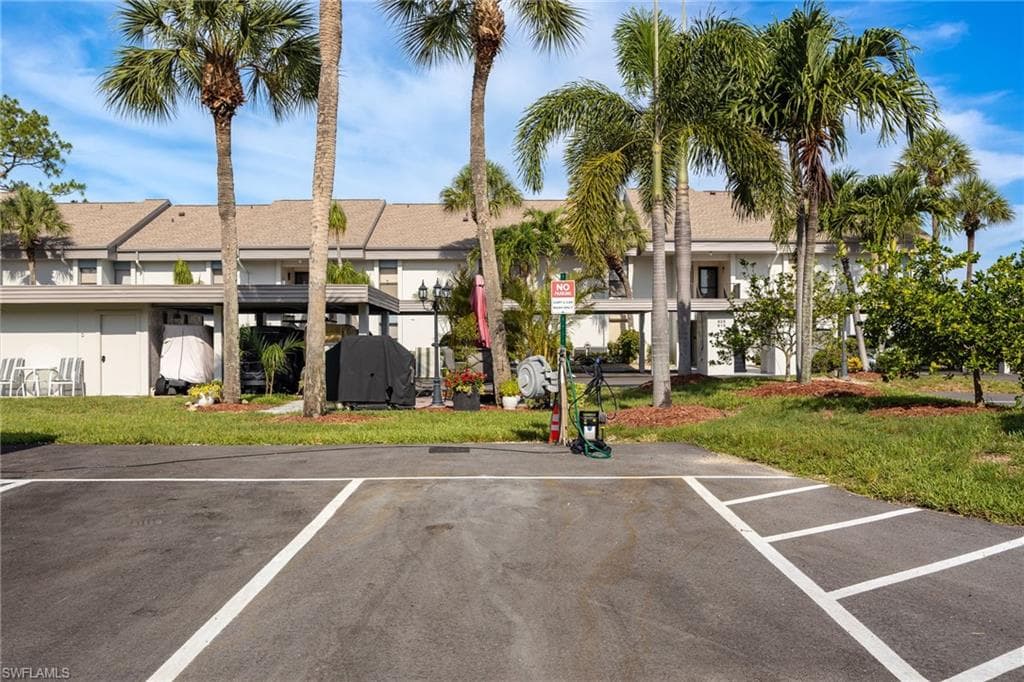 5905 Trailwinds DR 812-38