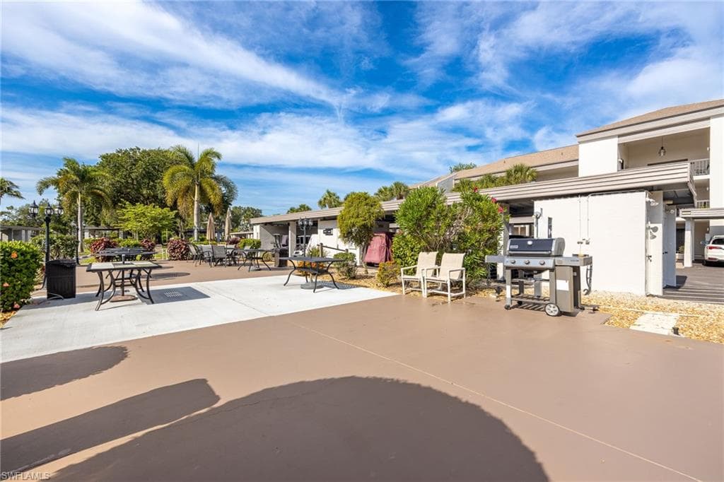 5905 Trailwinds DR 812-44