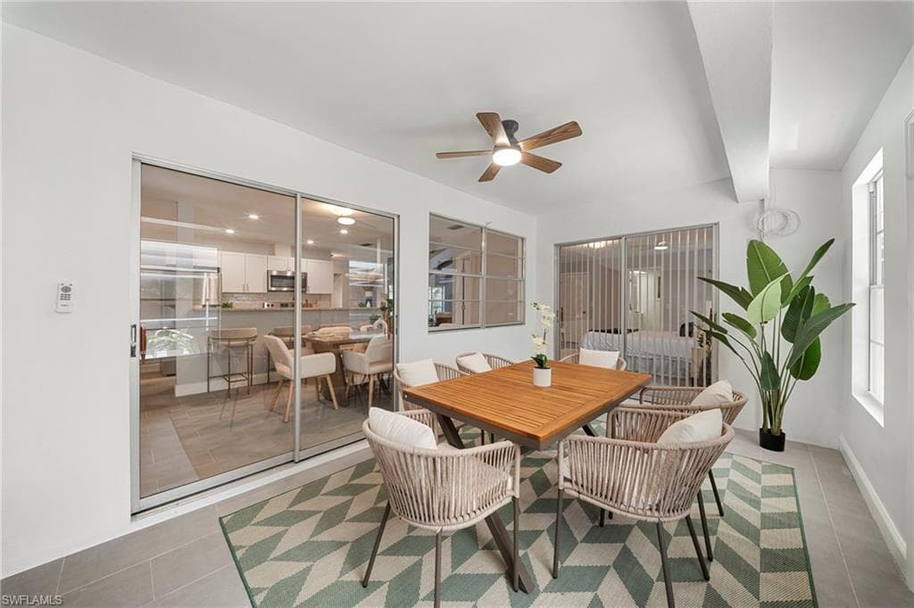 4688 Pembrooke LN-22
