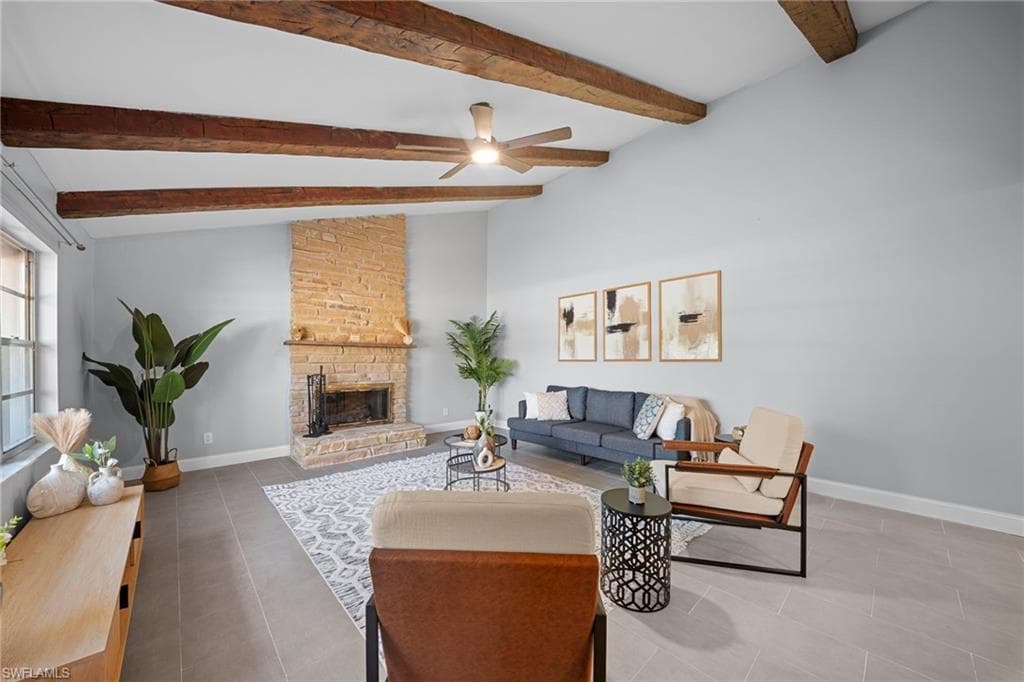 4688 Pembrooke LN-5