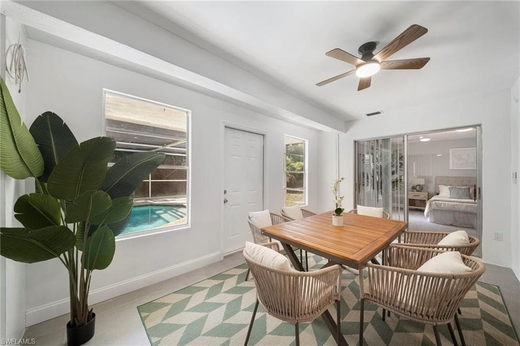 4688 Pembrooke LN-21