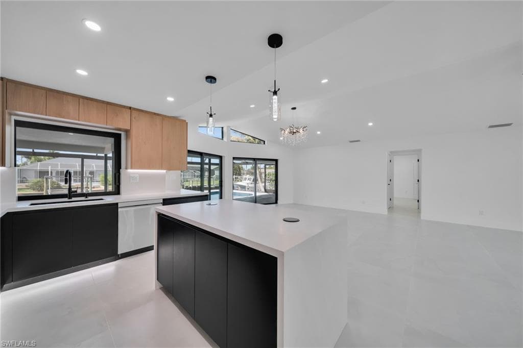1938 Cornwallis PKWY-12